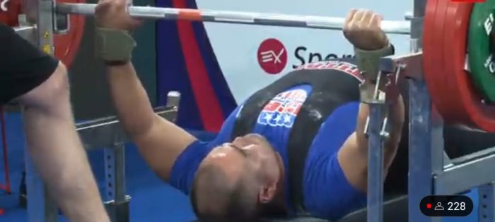 Кайрат Ургешбаев из Актау занял второе место на чемпионате мира по пауэрлифтингу