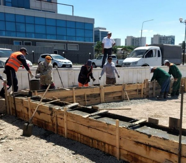 Горожане продолжают справлять нужду в центре Актау