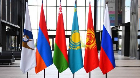 Казахстан не собирается выходить из ЕАЭС и ОДКБ – Токаев
