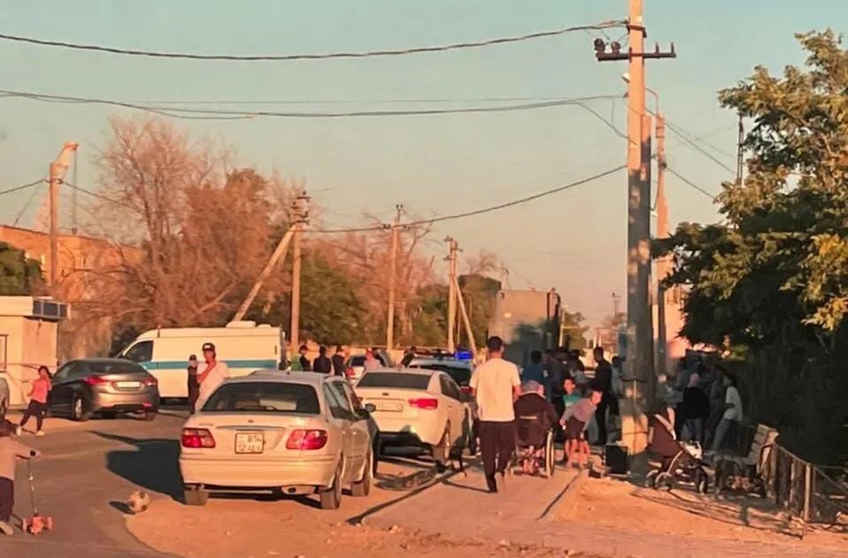 Фура насмерть сбила мужчину в посёлке Умирзак