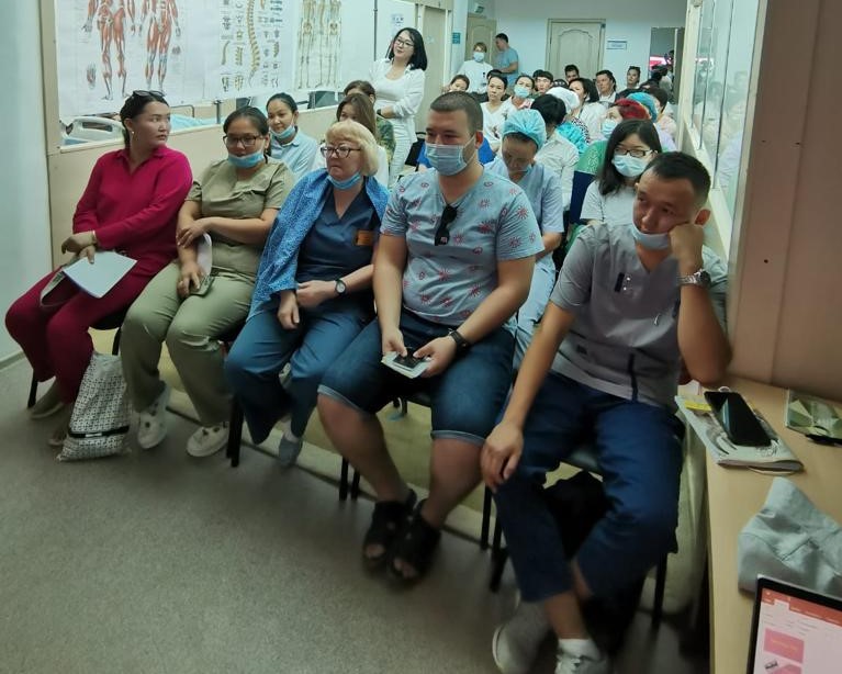 В Мангистау бесплатное обучение специалистов реабилитологов проводят эксперты из Атырау