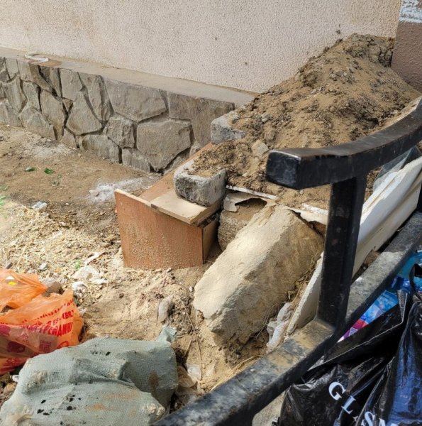 Кафе в центре Актау продолжает игнорировать требование чиновников