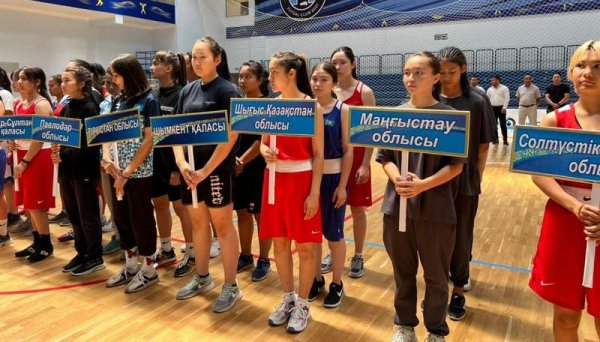 Чемпионат страны по боксу среди девушек стартовал в Актау