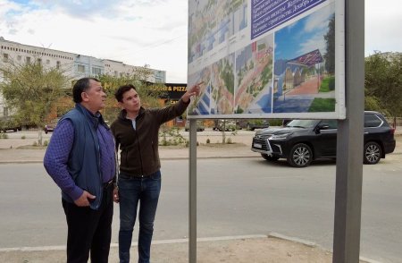 Нурлан Ногаев наградил особенных спортсменов из Жанаозена за вклад в развитие паралимпийских видов спорта