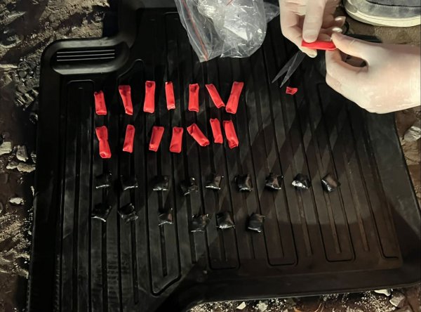 В Актау изъяли 740 доз синтетического наркотика мефедрон: задержана группа иностранцев