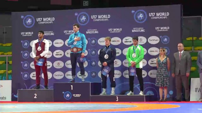 Борец из Актау Камиль Куруглиев стал чемпионом мира в Италии