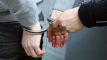 В Алматы мужчина пытался изнасиловать 11-летнюю дочь друга 
