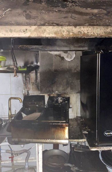 В актауском ресторане вспыхнула фритюрница