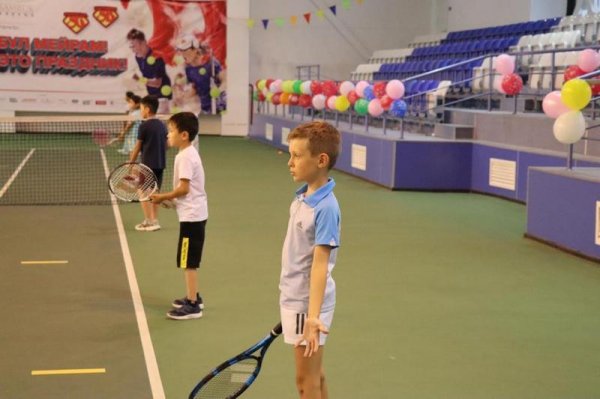 В Актау стартовал набор детей на теннис
