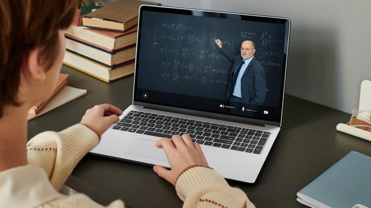 В Казахстане стартуют продажи высокопроизводительного ноутбука HUAWEI MateBook D 16