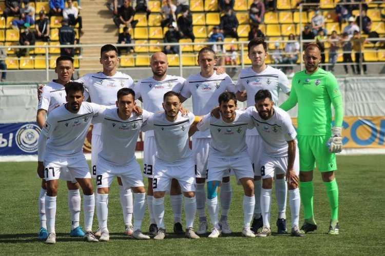 Футбольный клуб «Каспий»: история, результаты, перспективы в текущем сезоне