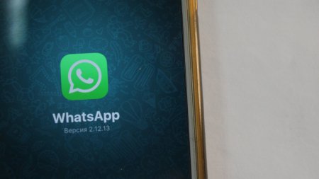 Хакеры могли иметь полный доступ ко всему на телефонах пользователей WhatsApp - Дуров