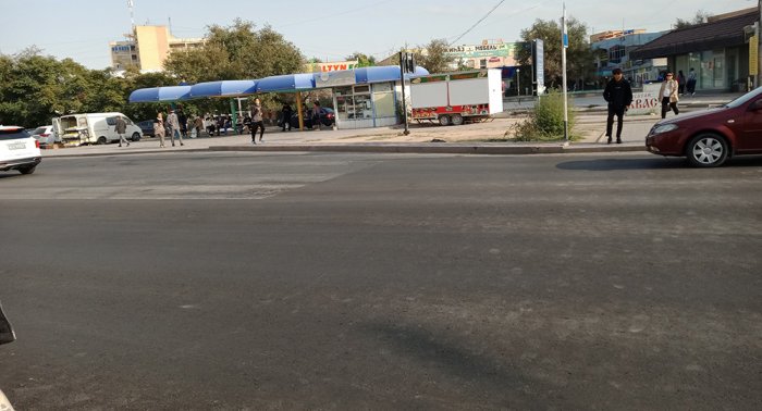 Как это было: исполнение ремонта центральной дороги в Актау проверили журналисты