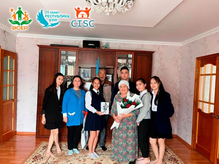 Қазақстан Республикасының күніне орай оқушылардың тыл ардагерлерімен кездесуі!!!