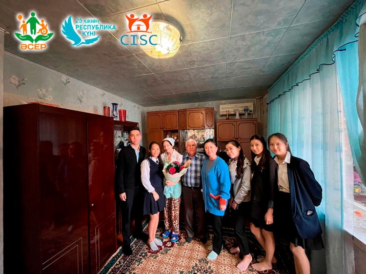 Қазақстан Республикасының күніне орай оқушылардың тыл ардагерлерімен кездесуі!!!