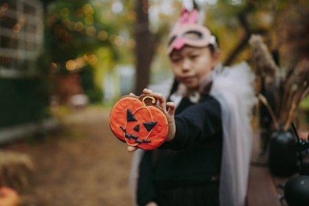 Казахстанцы создали петицию о запрете празднования Хэллоуина в школах и детсадах