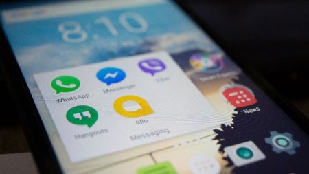 Новый вид мошенничества: казахстанцам предлагают займы через WhatsApp