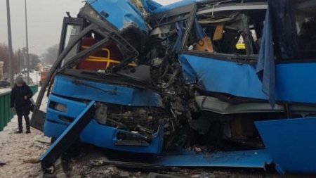 ДТП с участием автобусов в Караганде: в больнице умерла одна из пострадавших пассажирок