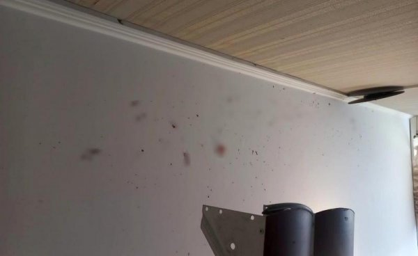 Появились фото с места взрыва в актауской квартире