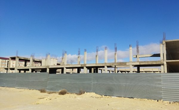 Названы причины, «заморозившие» строительство Ледового дворца в Актау