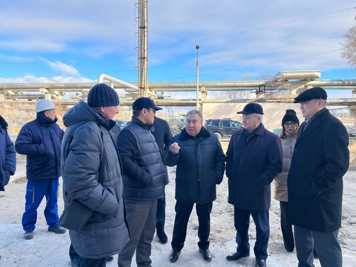 Аким Актау проверил наполняемость резервуаров водой ТОО «МАЭК»