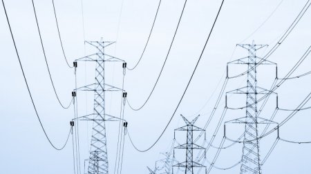 Дефицит электроэнергии возник в Казахстане: в регионах ввели ограничения