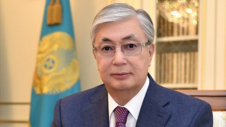 Президент Токаев поздравил казахстанцев с Днем независимости 