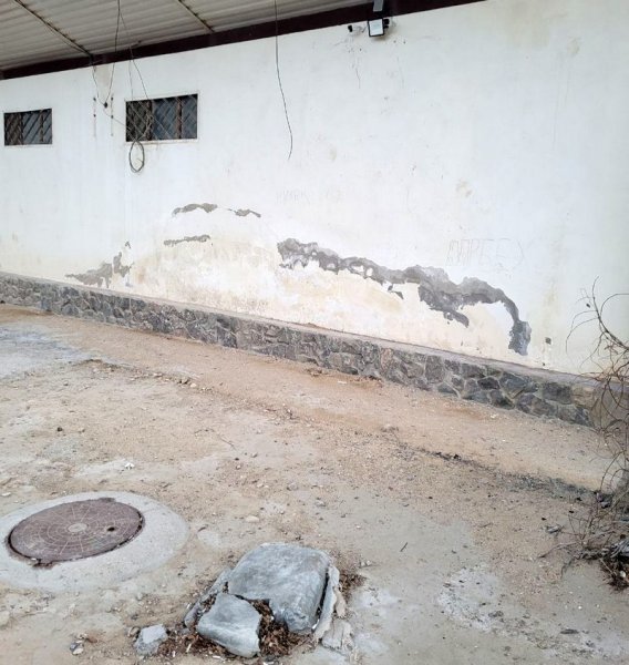 «Обрастают» мусором: проблему жителей Актау не могут решить уже полгода