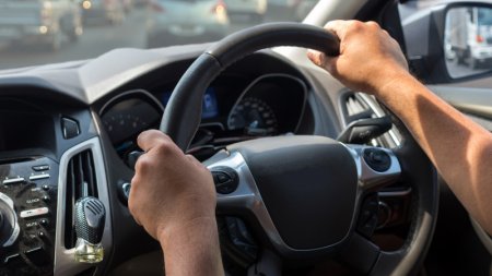 Плюсы праворуких авто