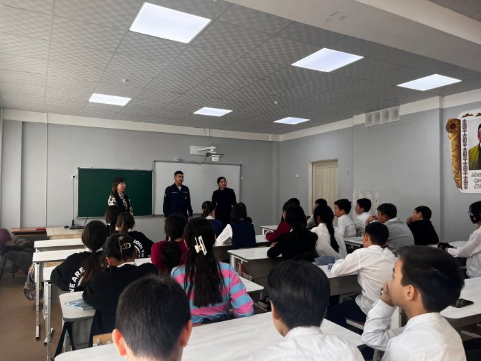 Актауским школьникам рассказали о правилах безопасного обращения с пиротехникой