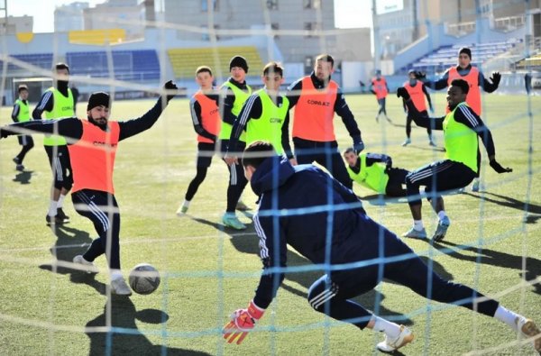 Грузинский футболист подписал контракт с актауским «Каспием»