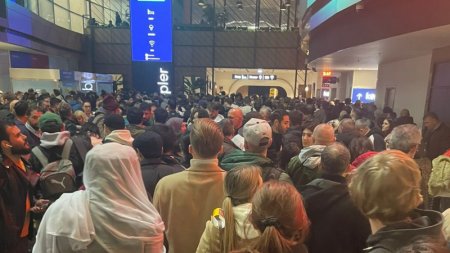"Просим помощи посольства!" Десятки казахстанцев застряли в аэропорту Стамбула 