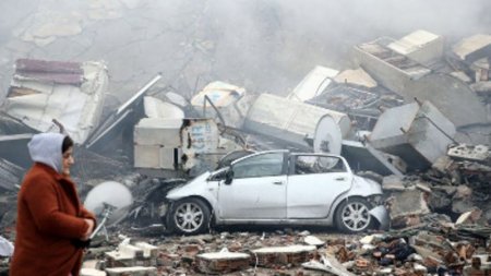 Землетрясение в Турции: число погибших выросло до 7,1 тысячи 