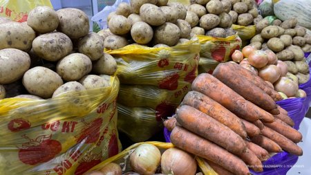 Распродавать овощи из резерва начнут в Казахстане в ближайшие дни, чтобы сбить цены 