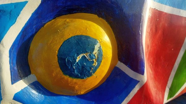 Осетр «гниет» на набережной Актау