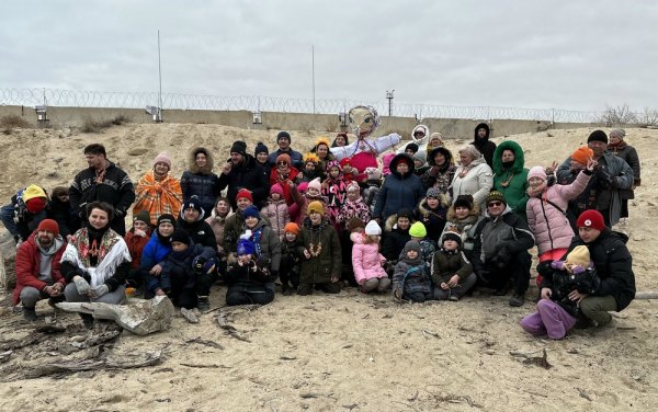 Людям запретили сжигать чучело на побережье Каспия близ Актау