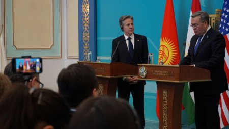 Ситуация очень сложная для Казахстана - Тлеуберди о санкциях 