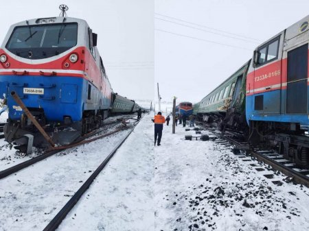Поезд с 200 пассажирами сошел с рельсов в Актюбинской области