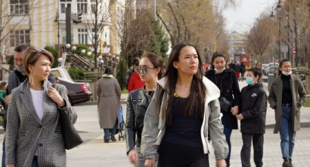 Сколько женщин живет в Казахстане
