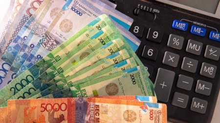 Частные компании в Казахстане хотят обязать регулярно индексировать зарплаты работников