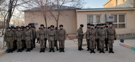 В Бейнеу проголосовали военные