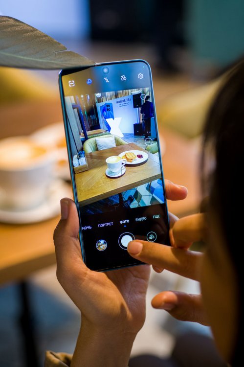 HONOR X8a: чем удивляет бюджетный смартфон с премиальным дизайном и камерой 100 Мп