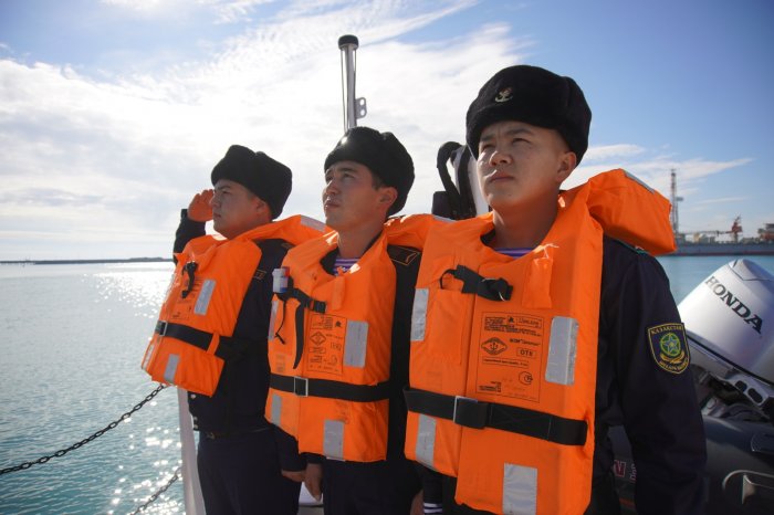 Морские пограничники отмечают 30-летие службы