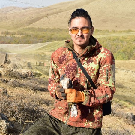 «В Актау единицы бердвотчеров»: Василий Бастаев рассказал о редкой профессии и птицах региона