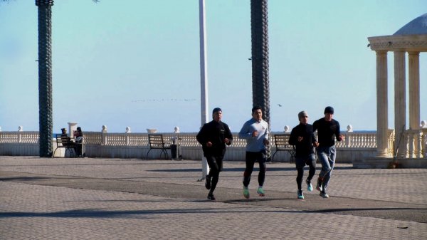 Обстановка на набережной Актау: прокатчики пока не вернулись