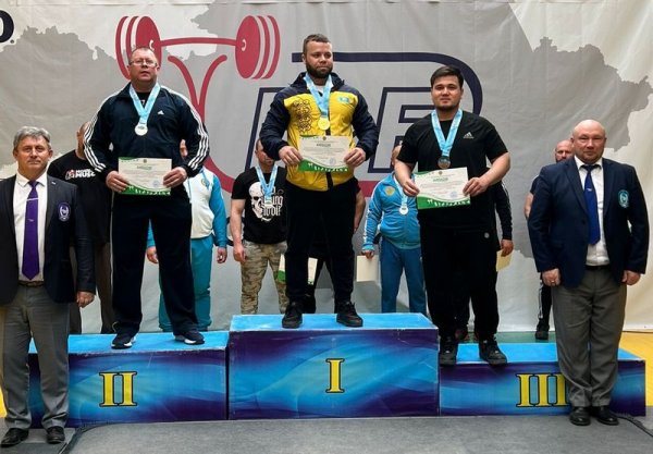 Пауэрлифтеры из Жанаозена стали призёрами чемпионата Казахстана