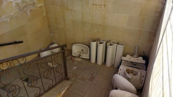 Почему до сих пор не работает общественный туалет на набережной Актау