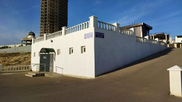 Почему до сих пор не работает общественный туалет на набережной Актау