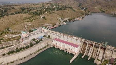 У двух крупнейших ГЭС Казахстана сменился собственник 