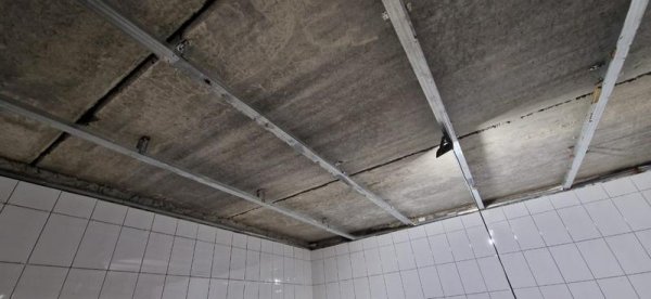 Что происходит с общественным туалетом на набережной Актау